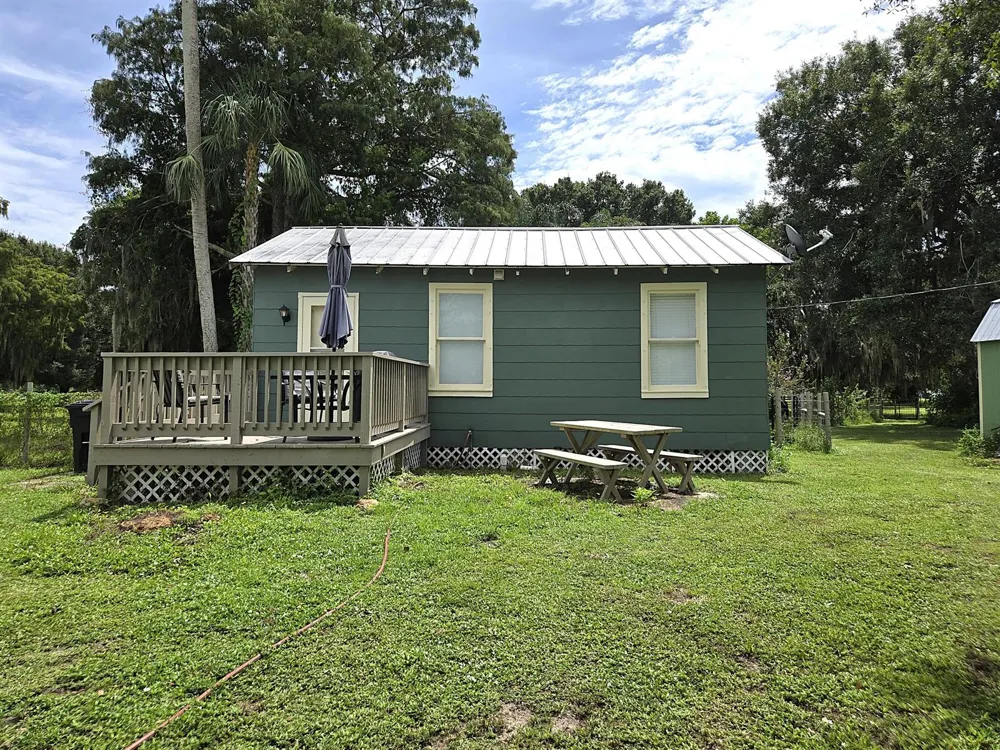 2219 County Road 721 Loop Moore Haven, FL 33471