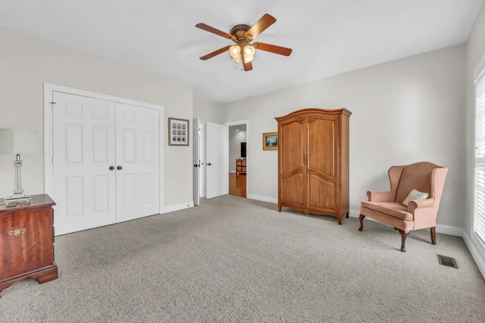 3009 Edgemont Dr Clarksville, TN 37043