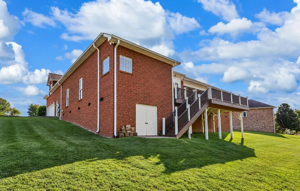 3009 Edgemont Dr Clarksville, TN 37043