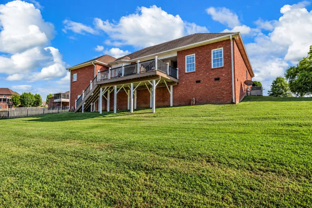 3009 Edgemont Dr Clarksville, TN 37043
