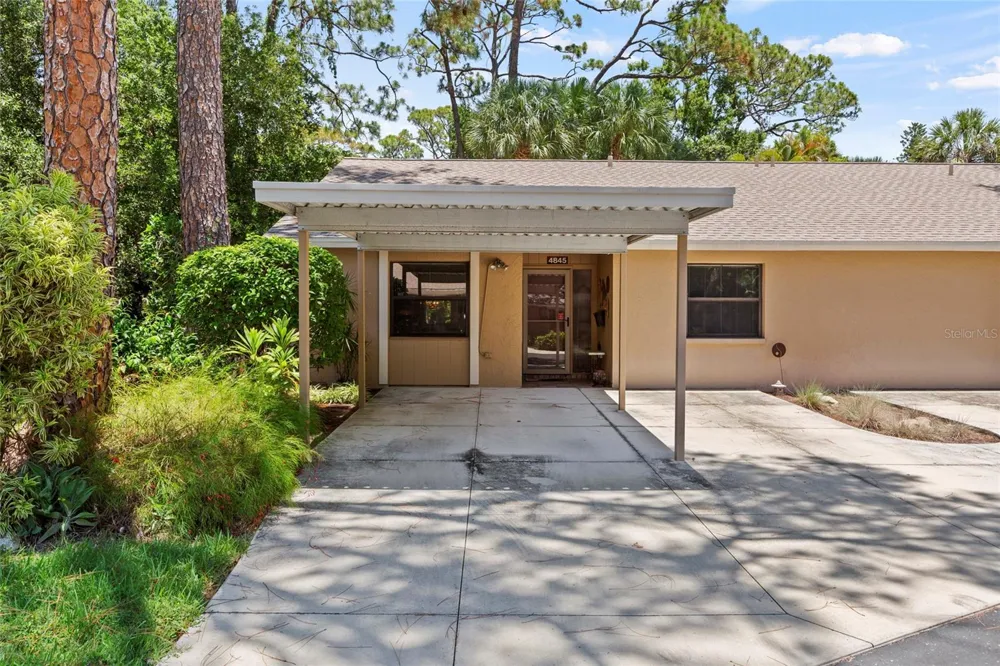4845 VILLAGE GARDENS DRIVE #177 Sarasota, FL 34234