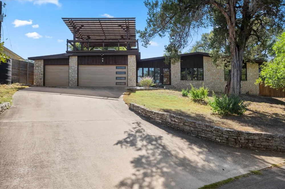 119 Vicinity Trail Spicewood, TX 78669