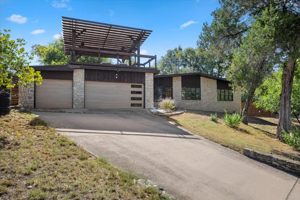 119 Vicinity Trail Spicewood, TX 78669