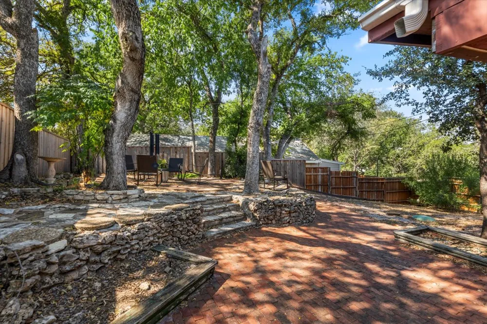 119 Vicinity Trail Spicewood, TX 78669