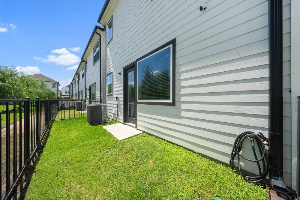 2309 Silva Park Lane Houston, TX 77091