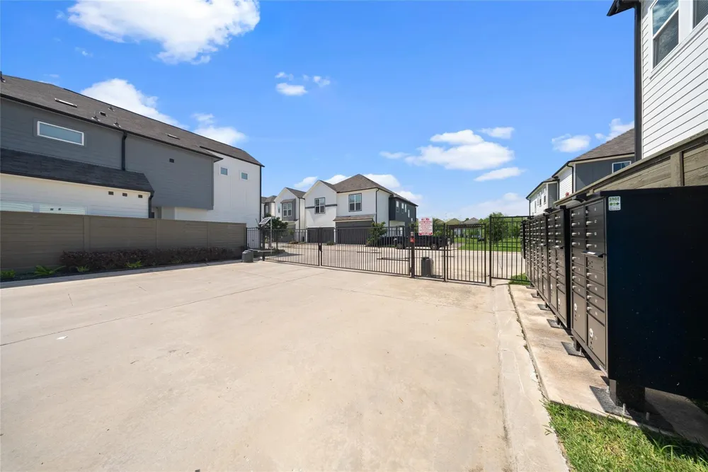 2309 Silva Park Lane Houston, TX 77091