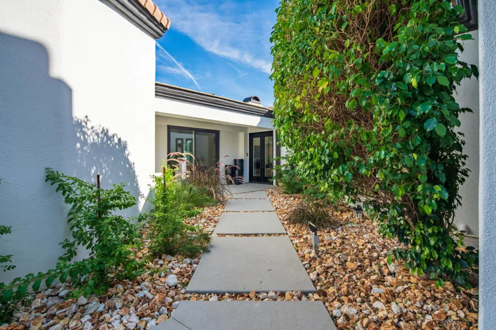 47320 Via Koron La Quinta, CA 92253