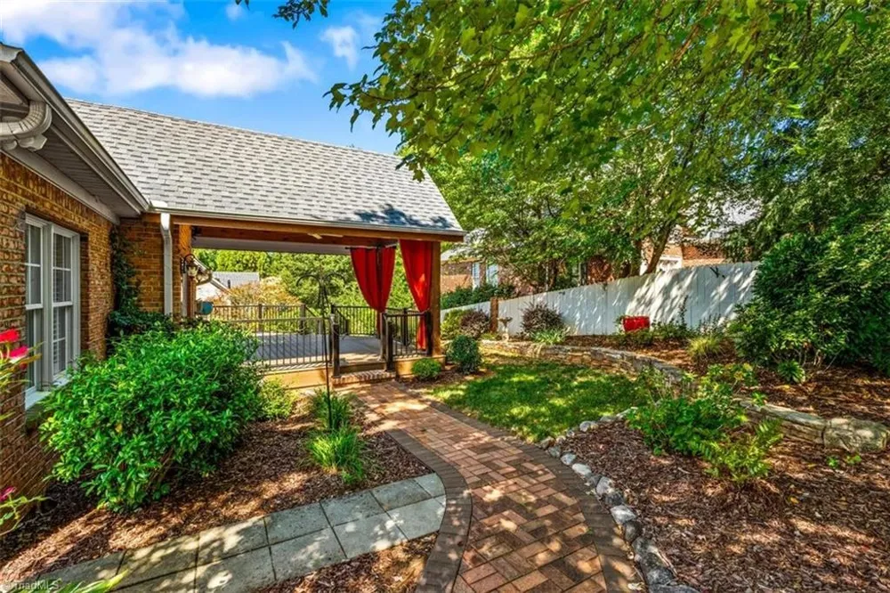1 Rosebay Lane Greensboro, NC 27455