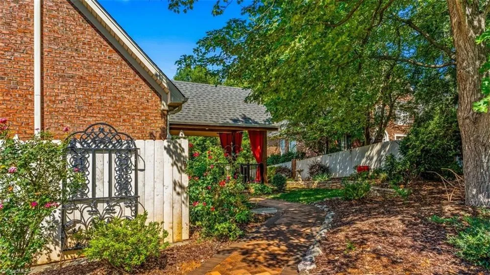 1 Rosebay Lane Greensboro, NC 27455