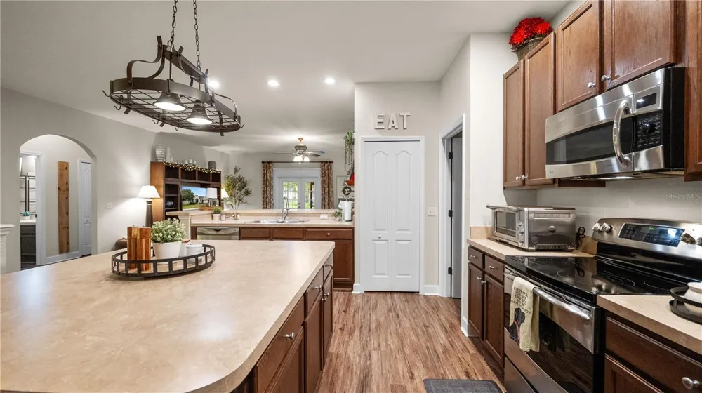 6527 EVERGREEN PARK DRIVE Lakeland, FL 33813