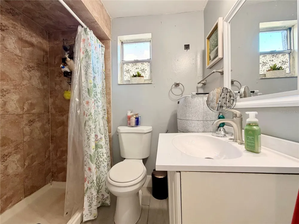 4928 ELDORADO DRIVE Tampa, FL 33615