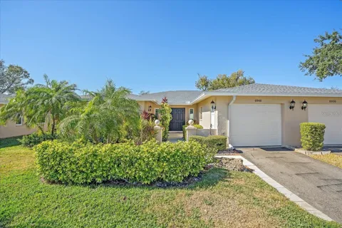 6948 W COUNTRY CLUB DRIVE #V-81
