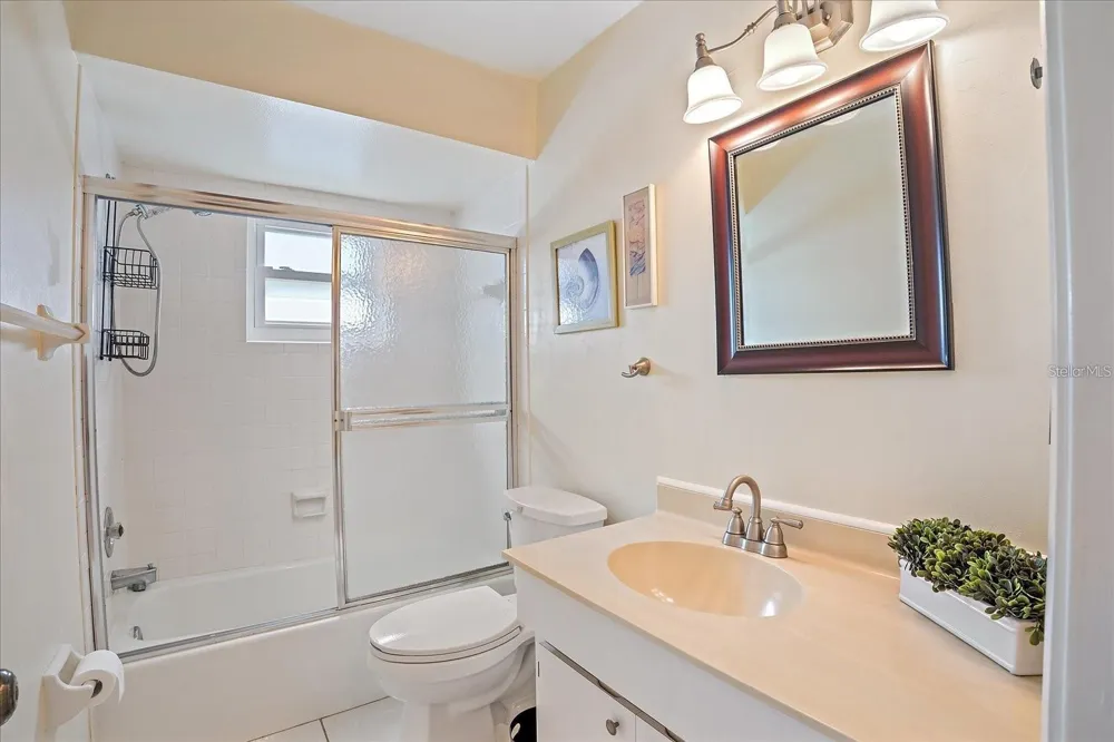 6948 W COUNTRY CLUB DRIVE #V-81 Sarasota, FL 34243