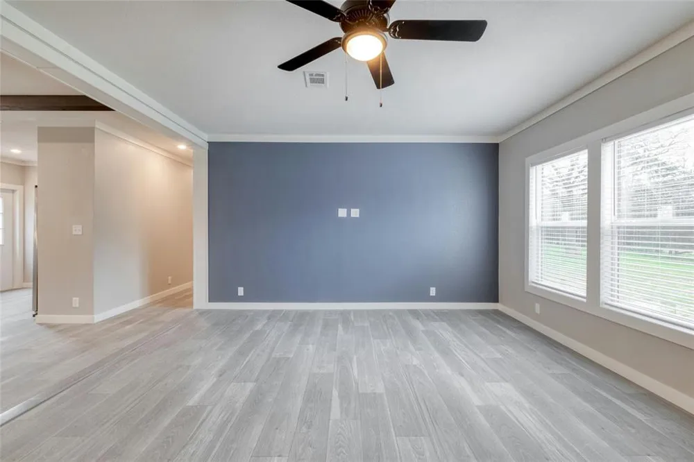 176 Whispering Pines Drive Bastrop, TX 78602