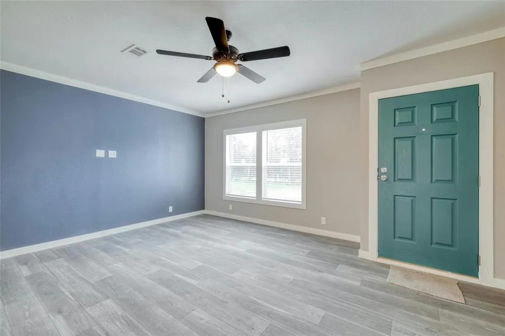176 Whispering Pines Drive Bastrop, TX 78602