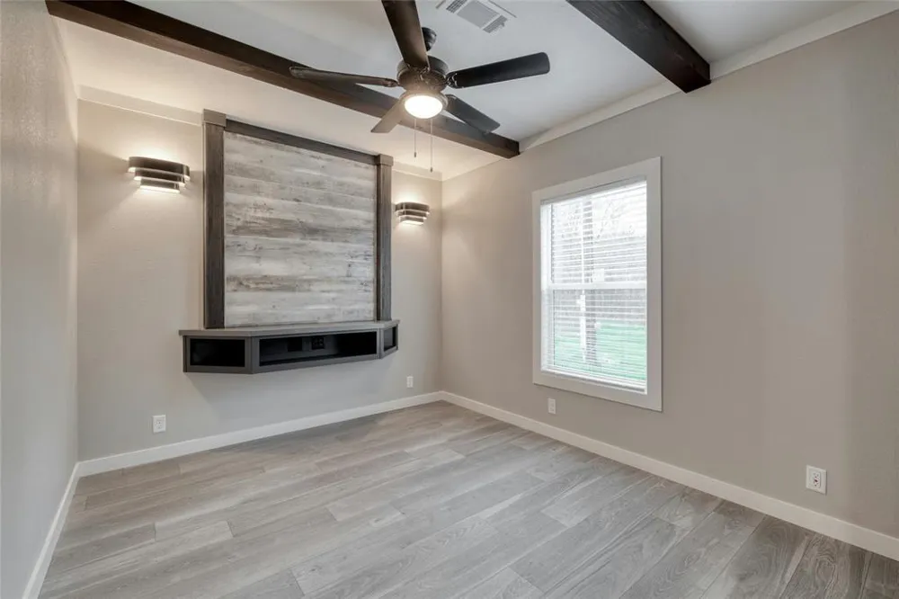 176 Whispering Pines Drive Bastrop, TX 78602