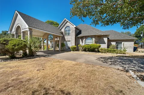 2941 Mockingbird Lane