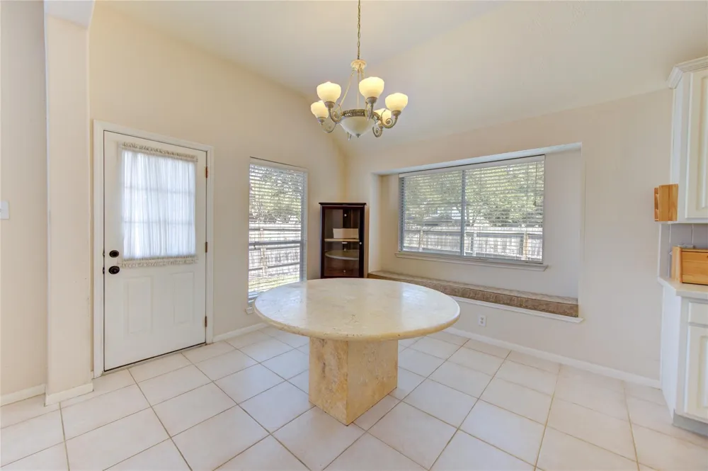 465 Corridor Way Stafford, TX 77477