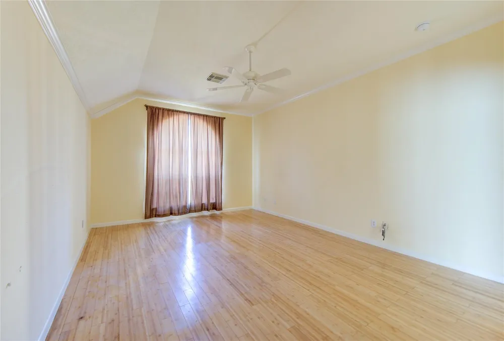 465 Corridor Way Stafford, TX 77477