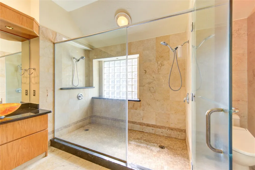 465 Corridor Way Stafford, TX 77477