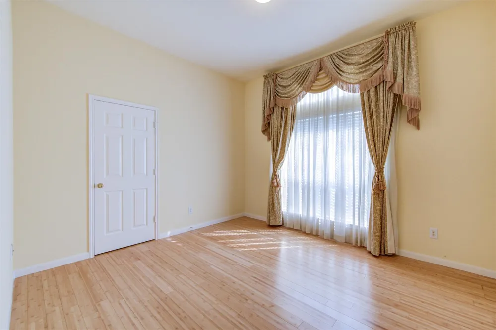 465 Corridor Way Stafford, TX 77477