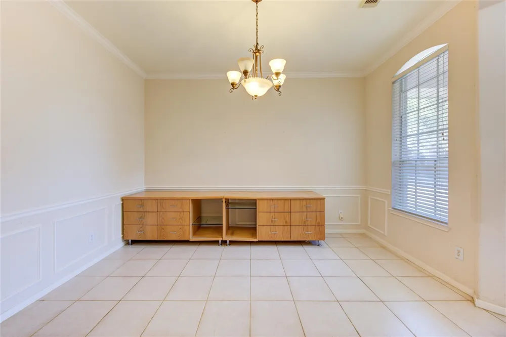 465 Corridor Way Stafford, TX 77477