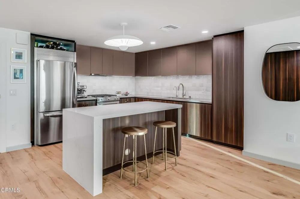 39 S Los Robles Avenue #5016 Pasadena, CA 91101