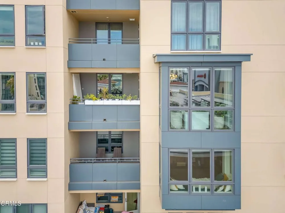 39 S Los Robles Avenue #5016 Pasadena, CA 91101