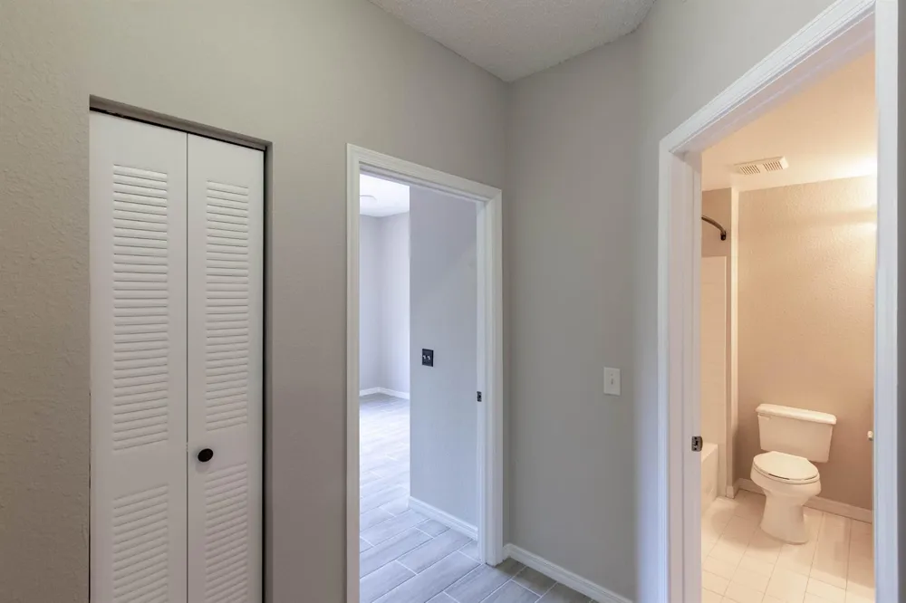 350 Crestwood Circle #203 Royal Palm Beach, FL 33411