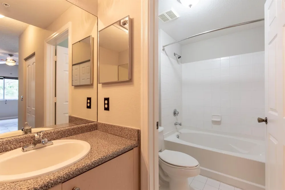 350 Crestwood Circle #203 Royal Palm Beach, FL 33411