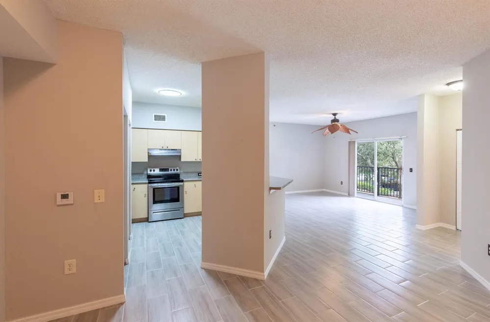 350 Crestwood Circle #203 Royal Palm Beach, FL 33411