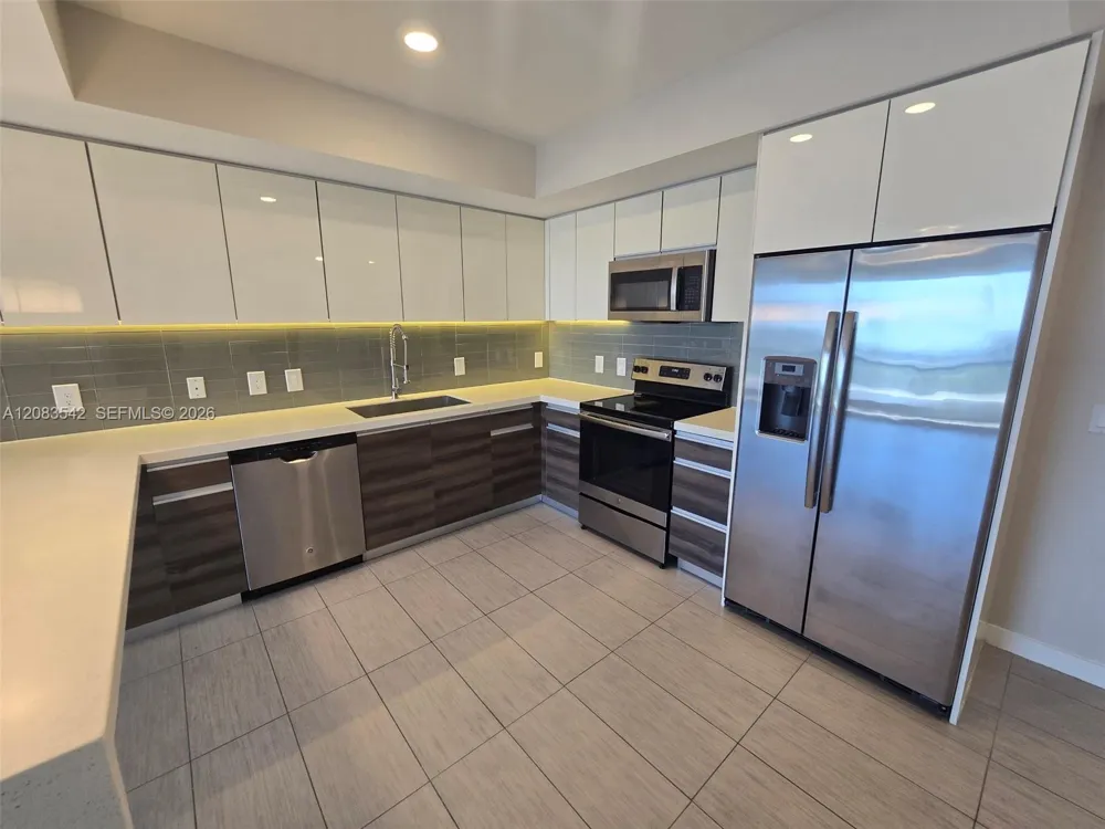 117 SW 10th Street #2005 Miami, FL 33130
