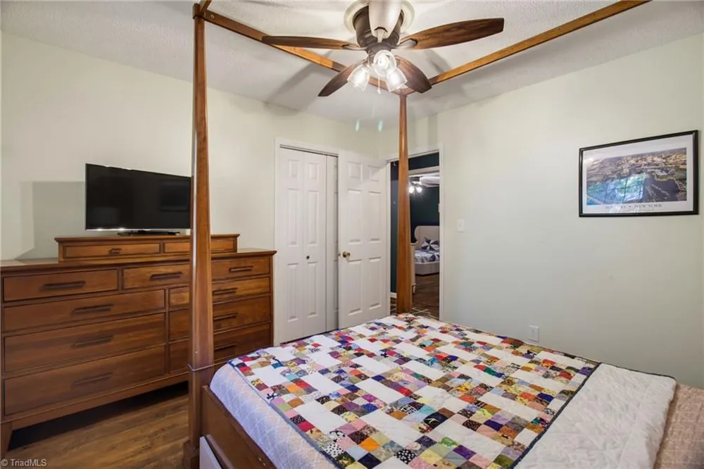 166 Charlotte Place Advance, NC 27006