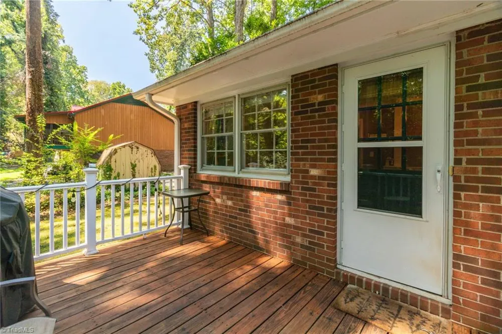 166 Charlotte Place Advance, NC 27006