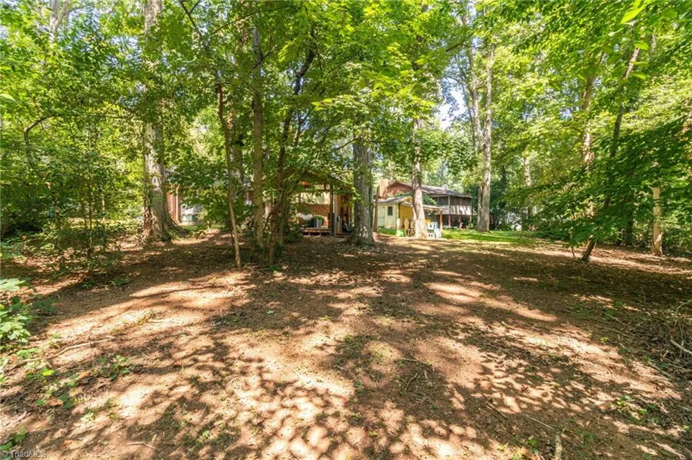 166 Charlotte Place Advance, NC 27006