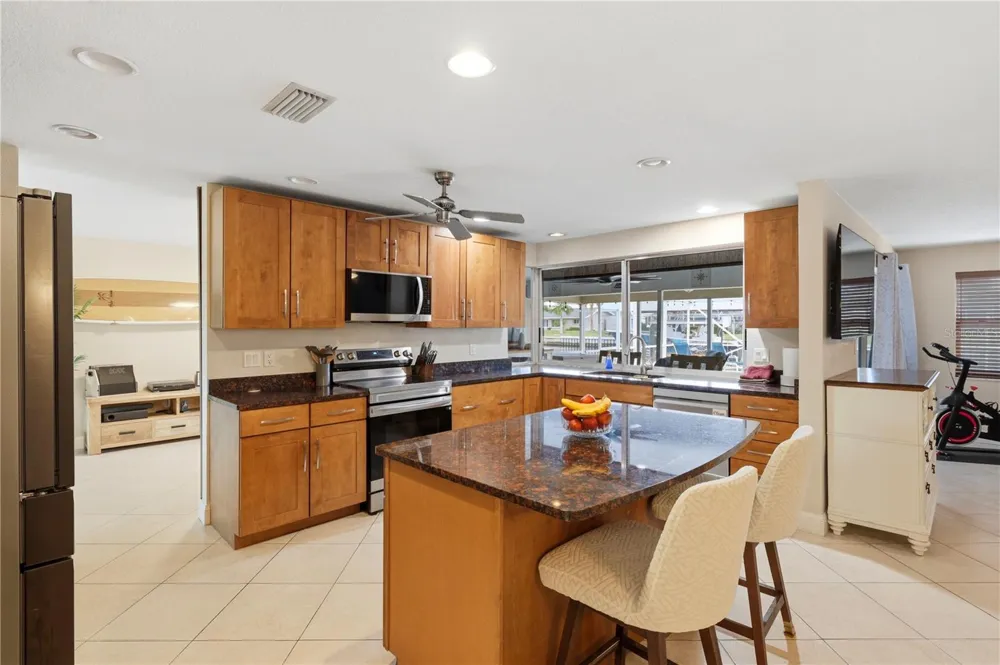 136 SINCLAIR STREET SE Port Charlotte, FL 33952
