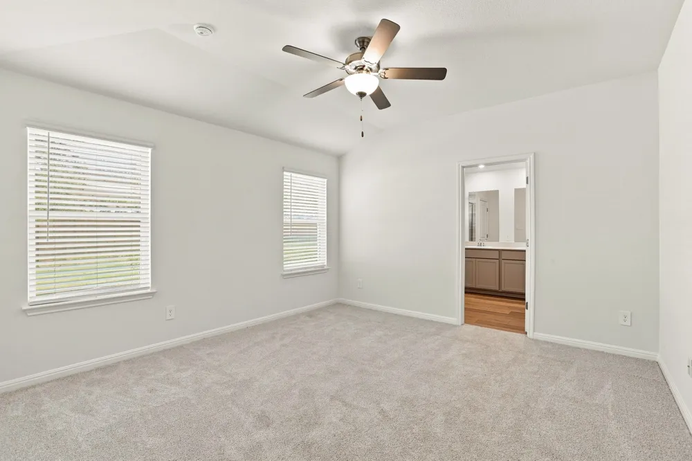 180 Coopers Hawk Crest Cedar Creek, TX 78612