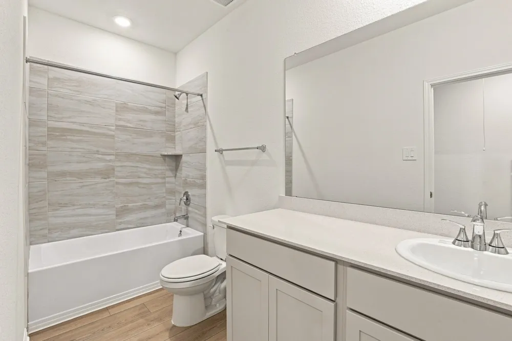 180 Coopers Hawk Crest Cedar Creek, TX 78612
