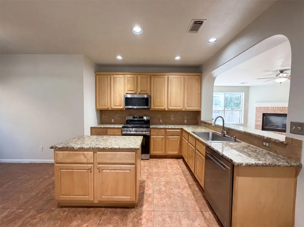 2404 Danciger Lane Cedar Park, TX 78613