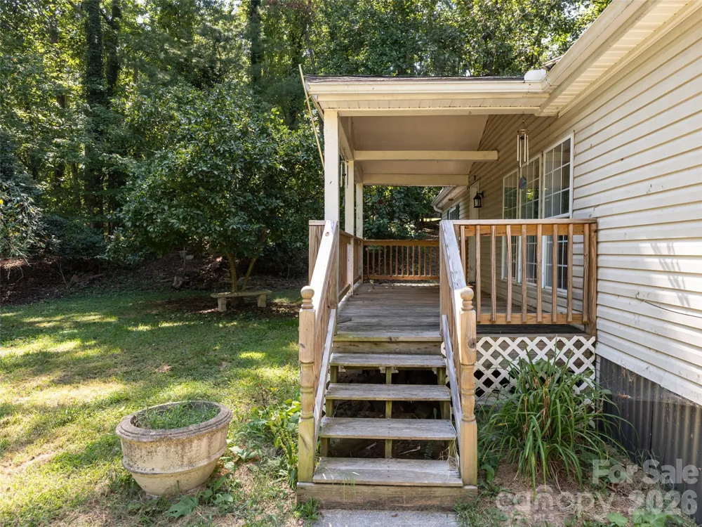 26 Audrey Lane Asheville, NC 28806