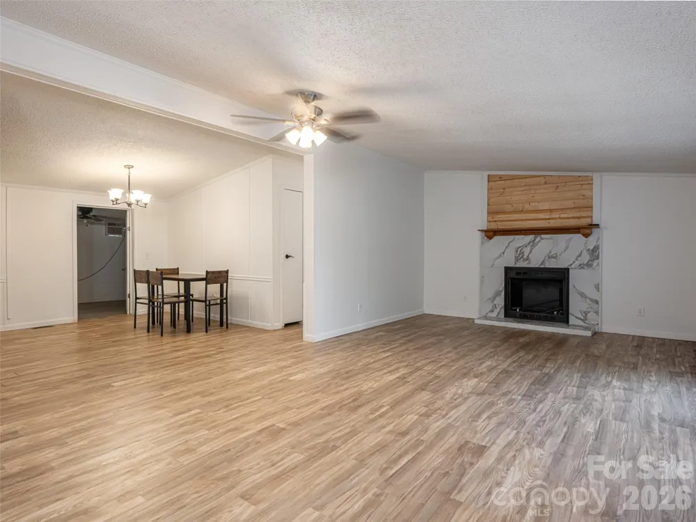 26 Audrey Lane Asheville, NC 28806