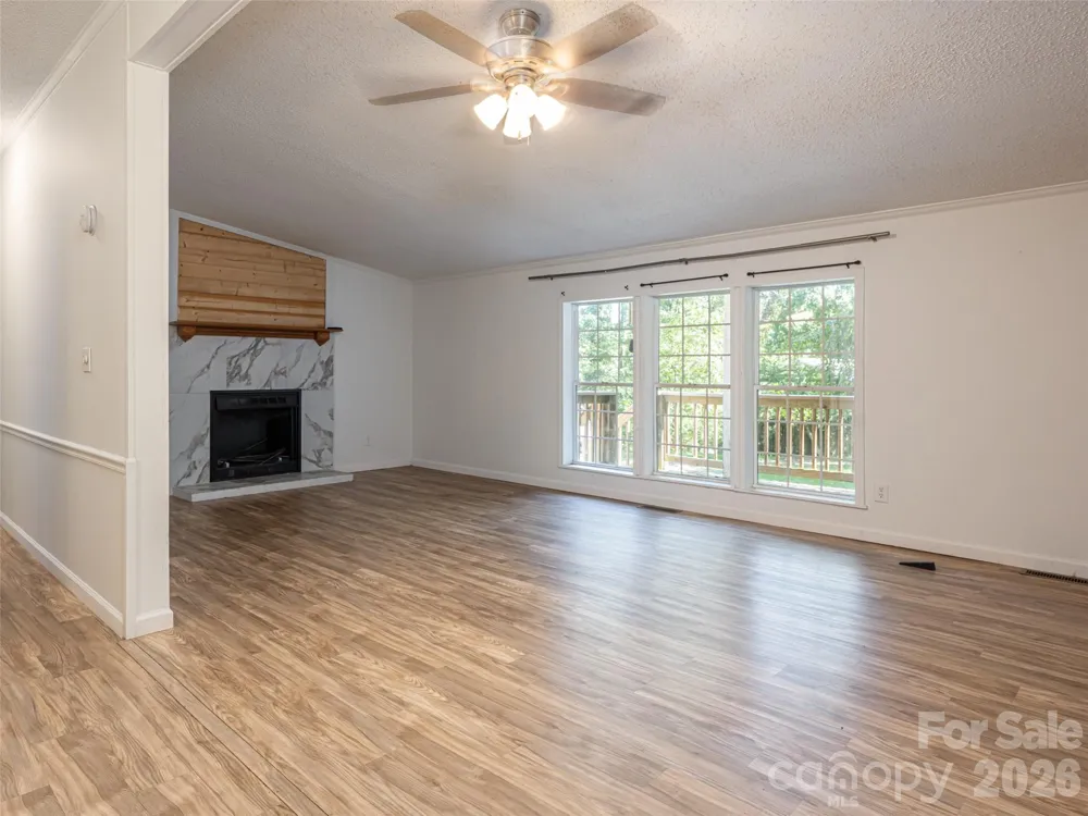 26 Audrey Lane Asheville, NC 28806