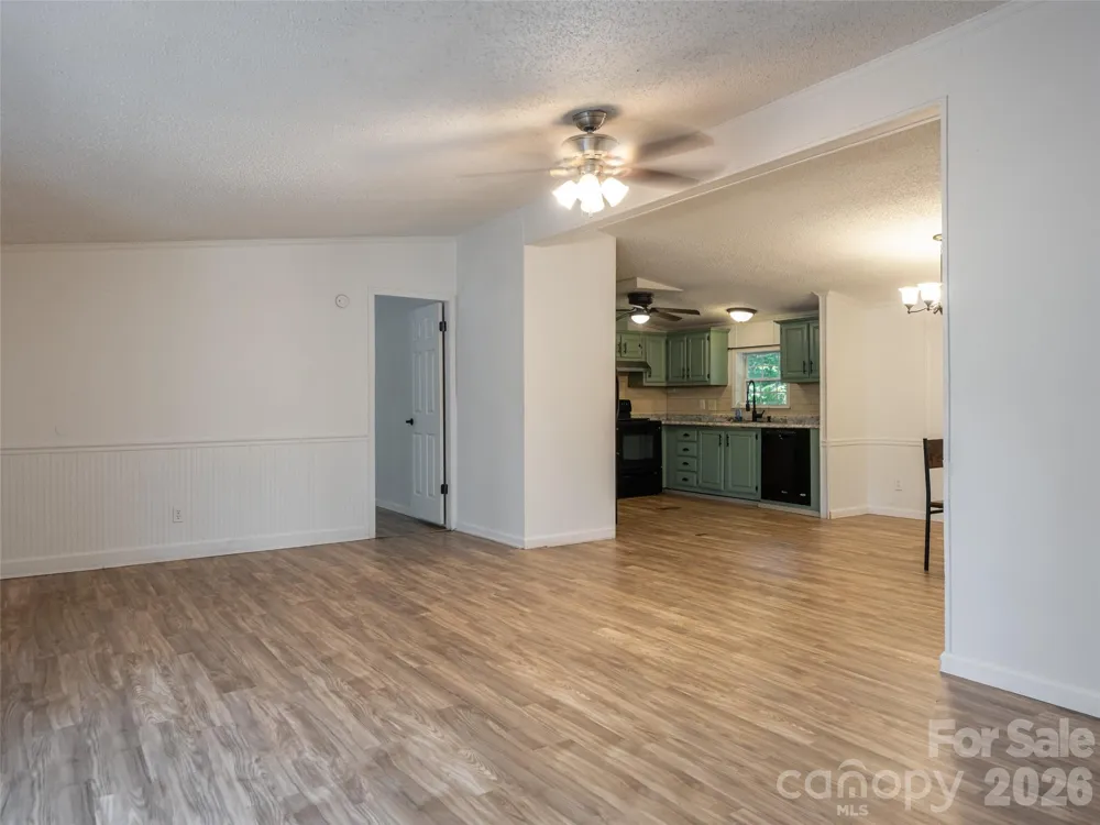26 Audrey Lane Asheville, NC 28806