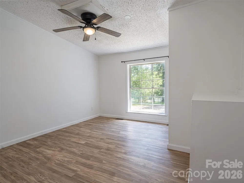 26 Audrey Lane Asheville, NC 28806