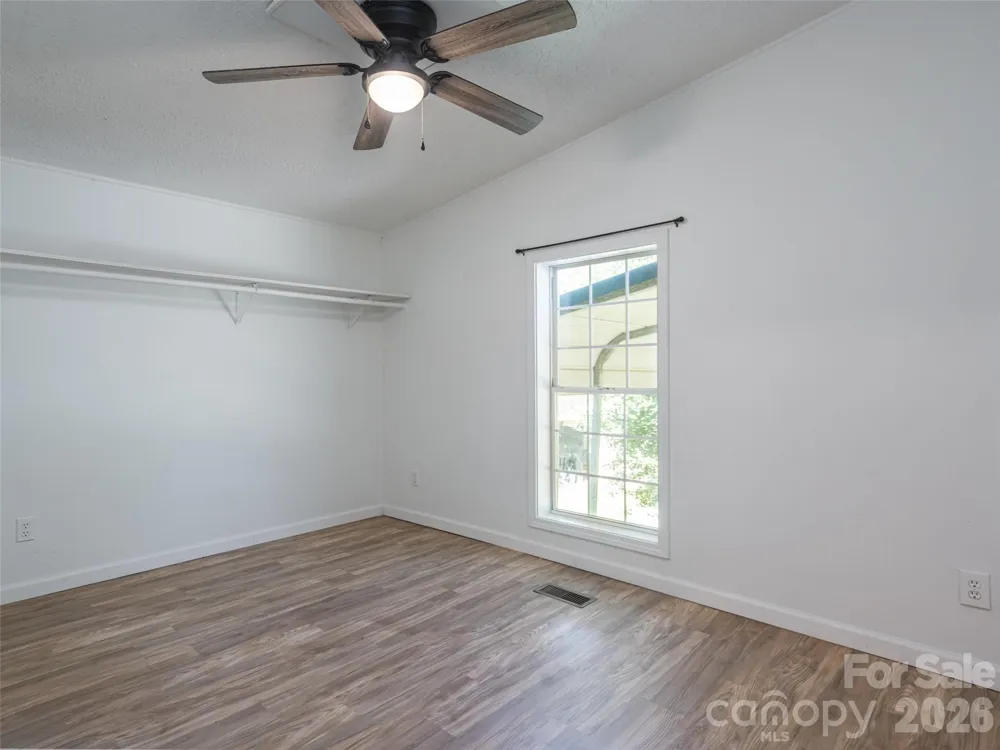 26 Audrey Lane Asheville, NC 28806