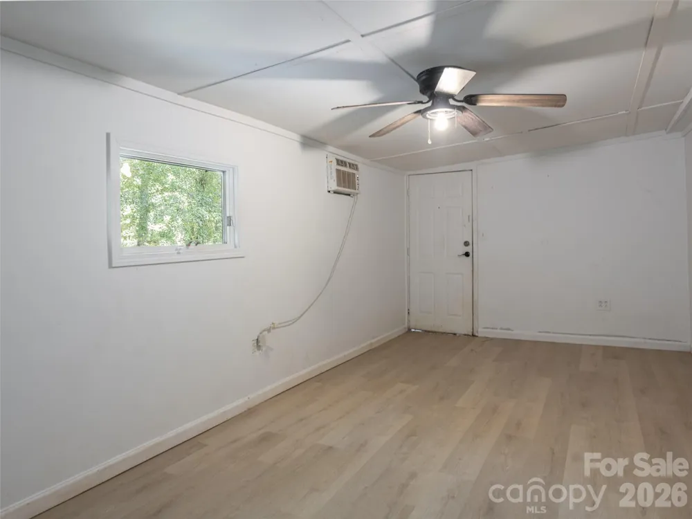 26 Audrey Lane Asheville, NC 28806