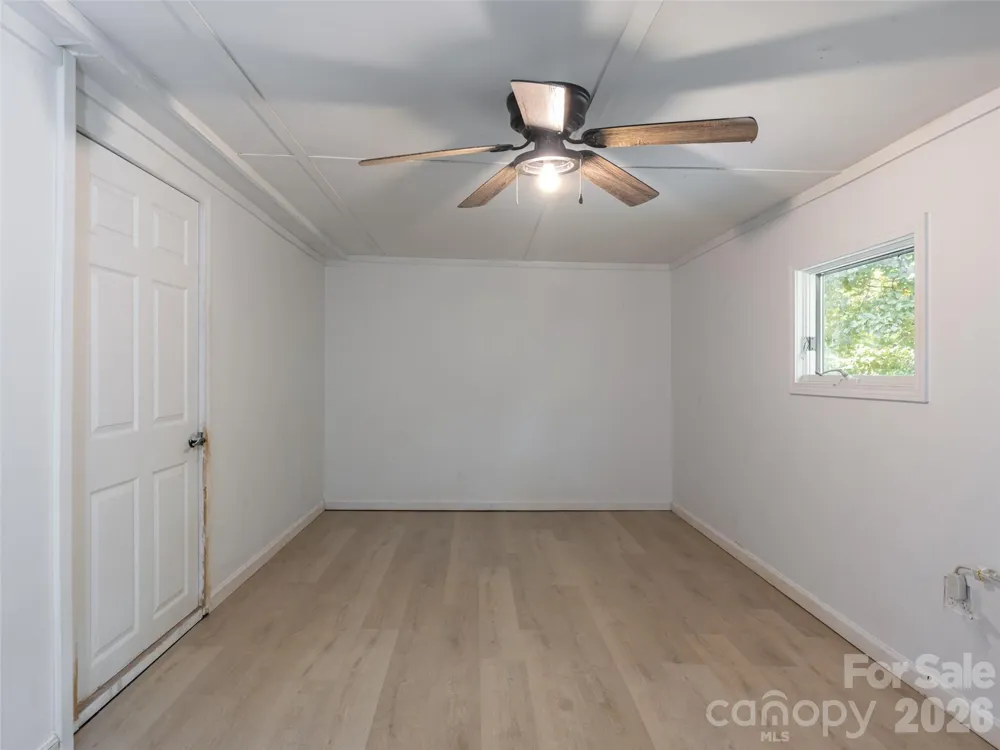 26 Audrey Lane Asheville, NC 28806