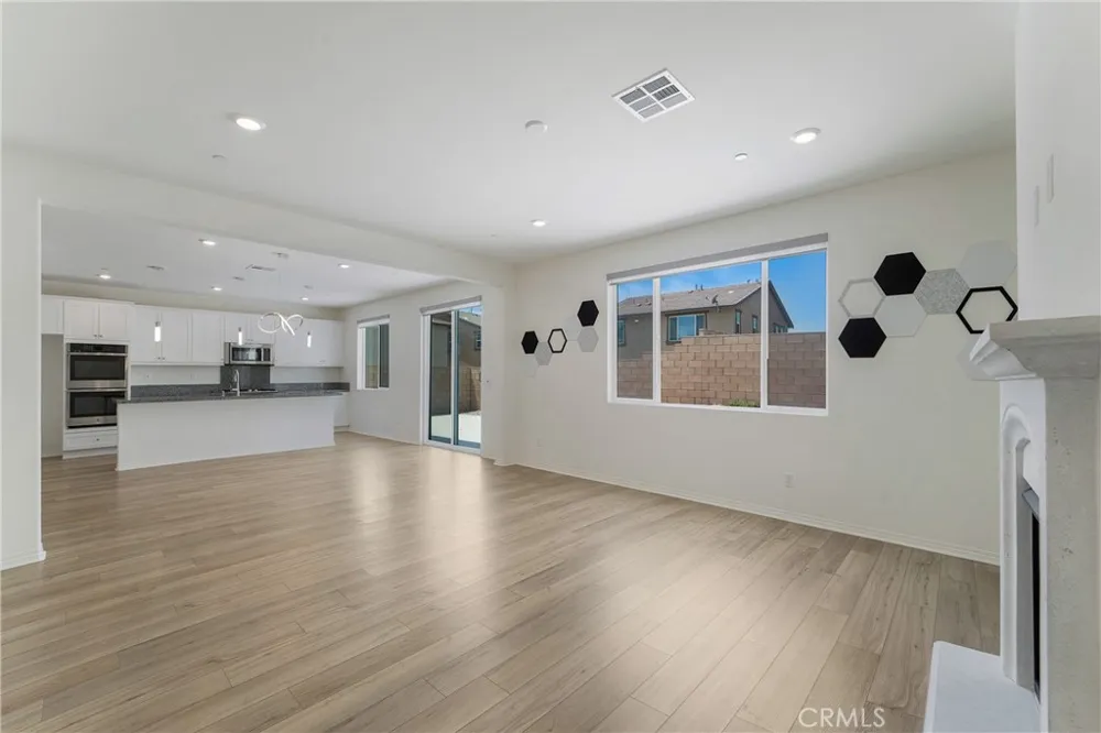 4952 S Anderson Ontario, CA 91762