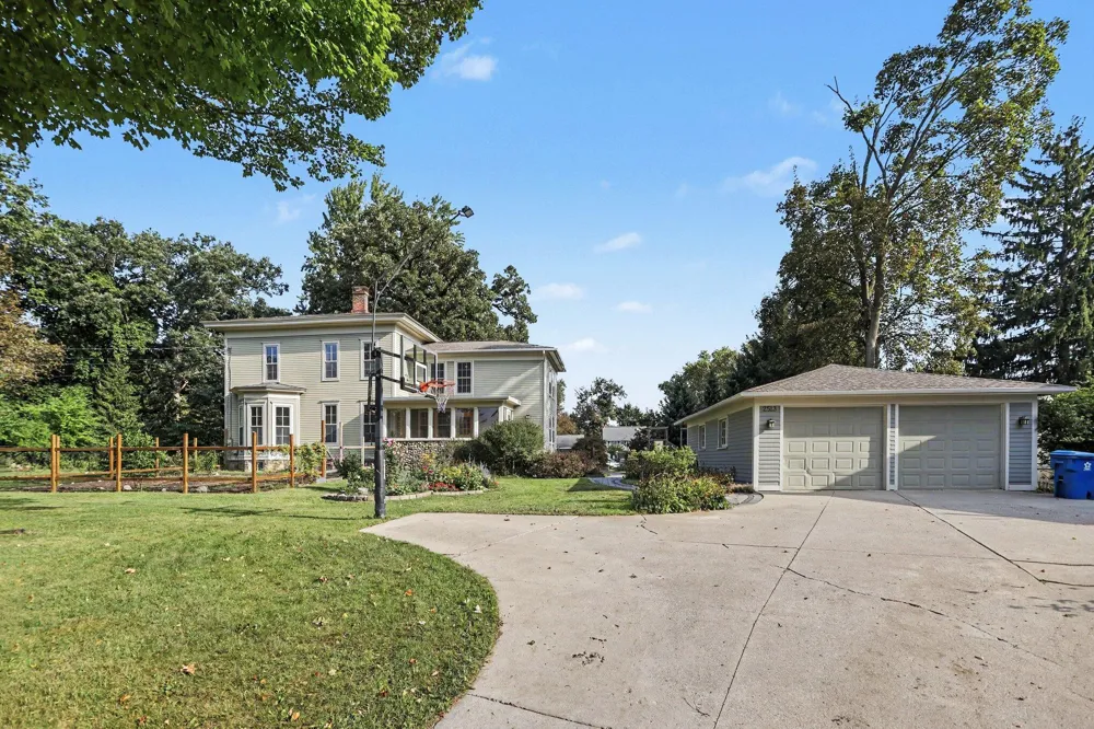 2513 S Westnedge Avenue Kalamazoo, MI 49008