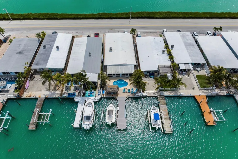 8 Sadowski Cswy Marathon, FL 33051